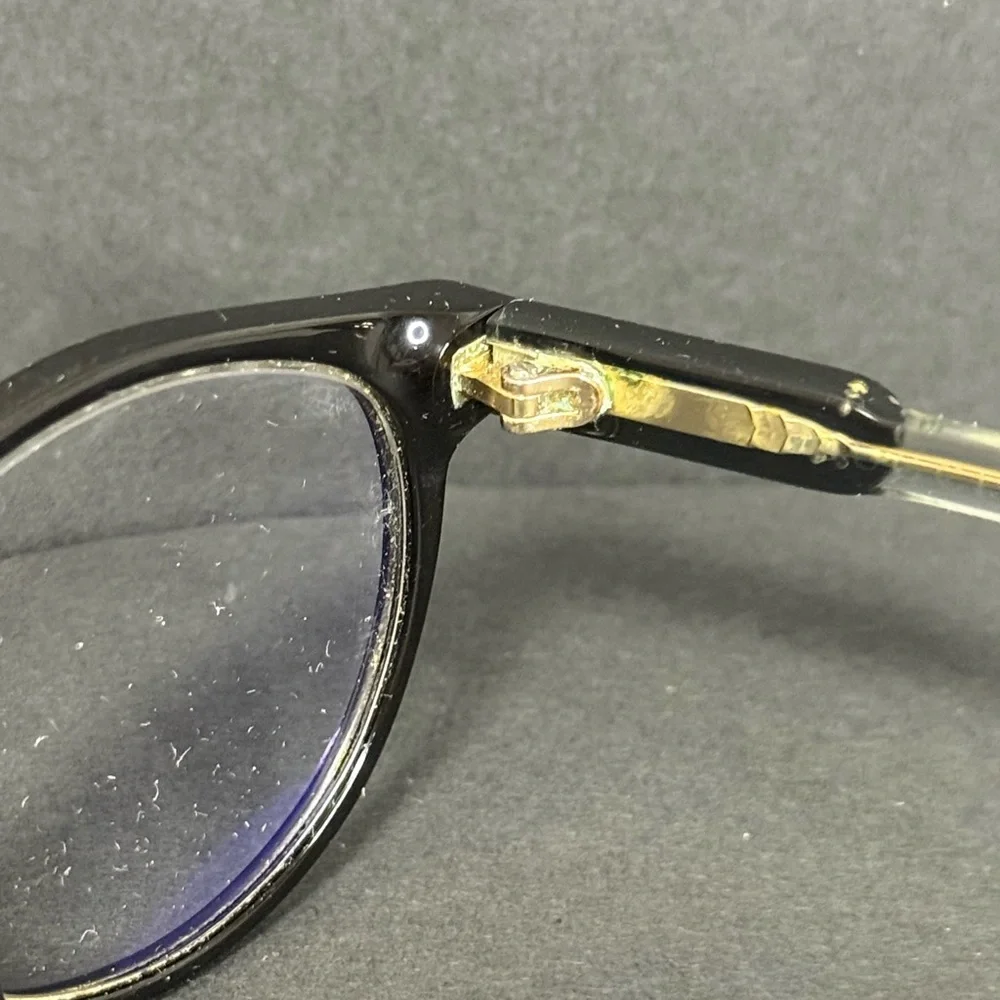 Gucci Black Round Optical Glasses with Blue Velvet Case